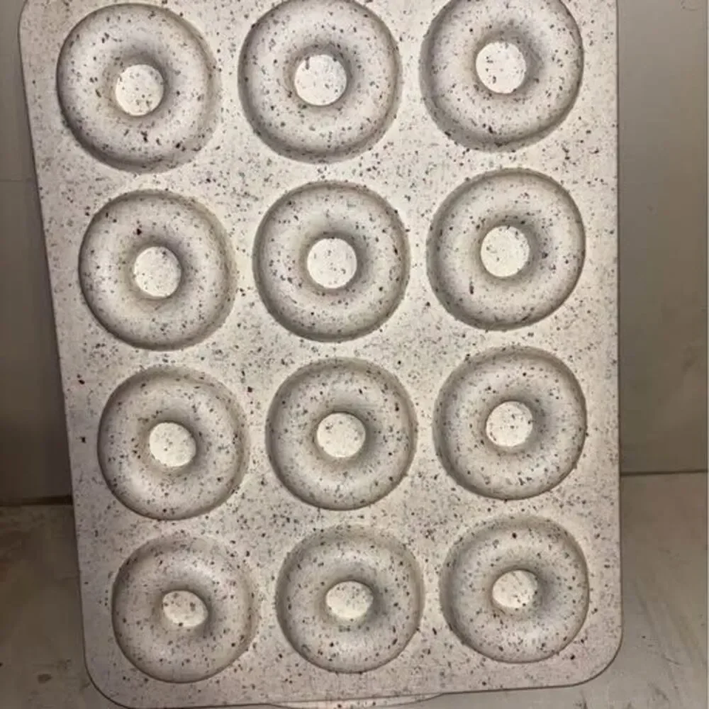 Trudeau 12-cavity silicone donut baking pan